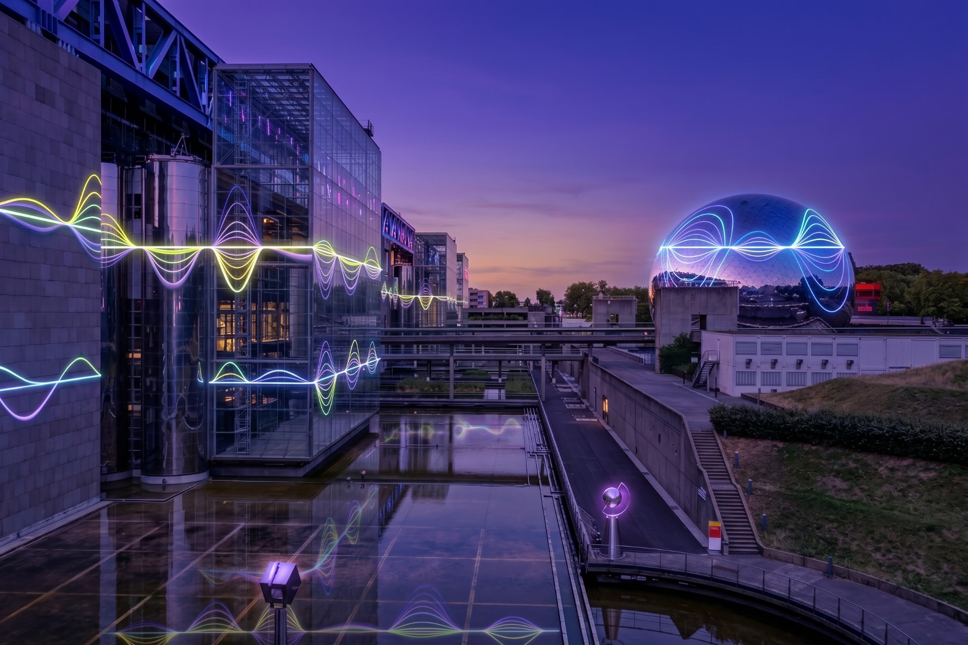 Le parc de La Villette et la Géode au crépuscule, site de l'EPU 2026